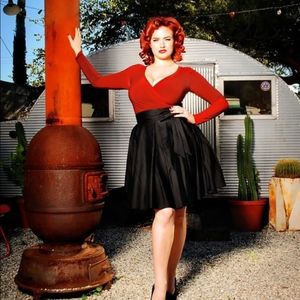 Pinup Couture Audrey Skirt in Black EUC, XS